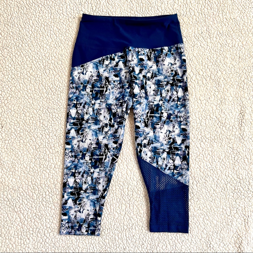 Women’s Marika workout capris size small